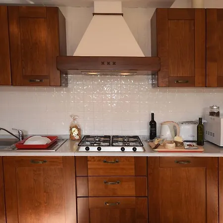 아파트 Caserma Carina Country House 모글리아노